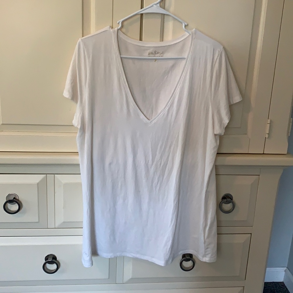 Lilly Pulitzer size XL T-shirt